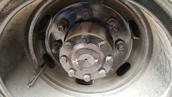 ขาย หัวลากไอ้หลง FN527M-TG เครื่อง 6D16 เทอร์โบ 220 แรงม้า ติดแก๊ส NGV 8 ถัง พร้อมหางเซมิดั้ม 2 เพลา ยาว 7.50 เมตร ทะเบียนเต็มพร้อมโอนครับ ขาย หัวลากไอ้หลง FN527M-TG เครื่อง 6D16 เทอร์โบ 220 แรงม้า ติดแก๊ส NGV 8 ถัง พร้อมหางเซมิดั้ม 2 เพลา ยาว 7.50 เมตร ทะเบียนเต็มพร้อมโอนครับ