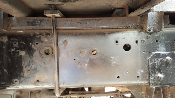 ขาย หัวลากไอ้หลง FN527M-TG เครื่อง 6D16 เทอร์โบ 220 แรงม้า ติดแก๊ส NGV 8 ถัง พร้อมหางเซมิดั้ม 2 เพลา ยาว 7.50 เมตร ทะเบียนเต็มพร้อมโอนครับ ขาย หัวลากไอ้หลง FN527M-TG เครื่อง 6D16 เทอร์โบ 220 แรงม้า ติดแก๊ส NGV 8 ถัง พร้อมหางเซมิดั้ม 2 เพลา ยาว 7.50 เมตร ทะเบียนเต็มพร้อมโอนครับ