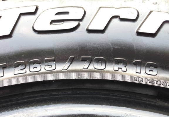 ยาง BF Goodrich 265 70 16 พร้อมใช้งาน ราคาไม่แพง