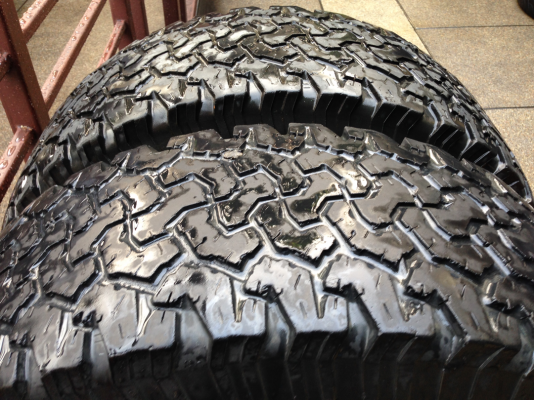 ยาง BF Goodrich 265 75 16 ดอกสวย พร้อมใช้งาน ราคาไม่แพง