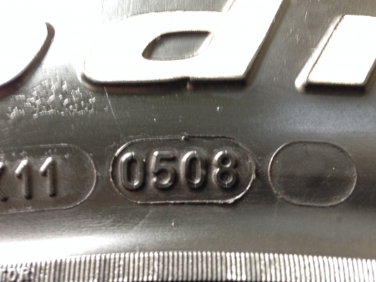 ยาง BF Goodrich 265 75 16 ดอกสวย พร้อมใช้งาน ราคาไม่แพง