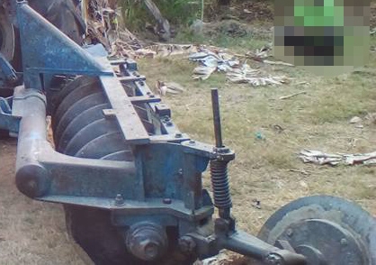 **299,000 บ.ต่อรอง/// รถไถเพลาเดียว FORD 6600-TA ตัวเต็ม เสื้อเรียบ ไอดีกลม ปั้มกลม เครื่อง/ปั้ม เดิม แรงดี ช่วงล่างแน่น ไฮฯหน้า-หลัง แรงดี รถสภาพเดิมๆ อุปกรณ์4ชิ้น ดันหน้า+ผาน3+ผาน7+โรตารี่ พร้อมใช้งาน เล่มฯ ครบ **ขาย FORD 6600 TA รถไถ1เพลา สภาพเดิมบาง พ