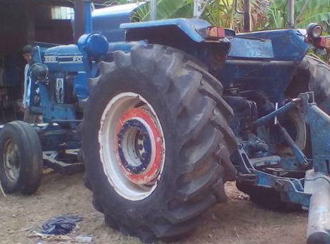 **299,000 บ.ต่อรอง/// รถไถเพลาเดียว FORD 6600-TA ตัวเต็ม เสื้อเรียบ ไอดีกลม ปั้มกลม เครื่อง/ปั้ม เดิม แรงดี ช่วงล่างแน่น ไฮฯหน้า-หลัง แรงดี รถสภาพเดิมๆ อุปกรณ์4ชิ้น ดันหน้า+ผาน3+ผาน7+โรตารี่ พร้อมใช้งาน เล่มฯ ครบ **ขาย FORD 6600 TA รถไถ1เพลา สภาพเดิมบาง พ