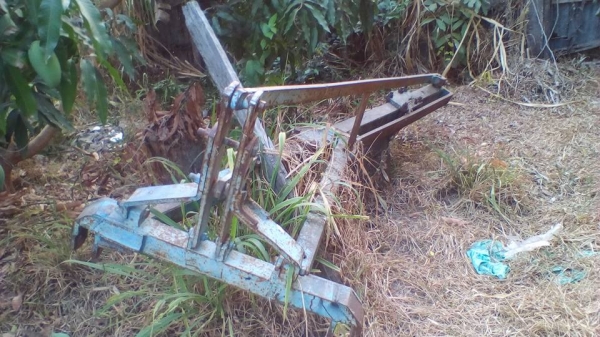 **299,000 บ.ต่อรอง/// รถไถเพลาเดียว FORD 6600-TA ตัวเต็ม เสื้อเรียบ ไอดีกลม ปั้มกลม เครื่อง/ปั้ม เดิม แรงดี ช่วงล่างแน่น ไฮฯหน้า-หลัง แรงดี รถสภาพเดิมๆ อุปกรณ์4ชิ้น ดันหน้า+ผาน3+ผาน7+โรตารี่ พร้อมใช้งาน เล่มฯ ครบ **ขาย FORD 6600 TA รถไถ1เพลา สภาพเดิมบาง พ