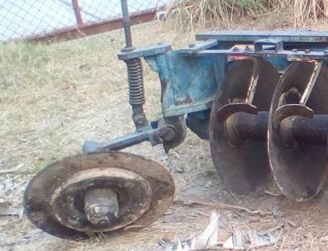 **299,000 บ.ต่อรอง/// รถไถเพลาเดียว FORD 6600-TA ตัวเต็ม เสื้อเรียบ ไอดีกลม ปั้มกลม เครื่อง/ปั้ม เดิม แรงดี ช่วงล่างแน่น ไฮฯหน้า-หลัง แรงดี รถสภาพเดิมๆ อุปกรณ์4ชิ้น ดันหน้า+ผาน3+ผาน7+โรตารี่ พร้อมใช้งาน เล่มฯ ครบ **ขาย FORD 6600 TA รถไถ1เพลา สภาพเดิมบาง พ