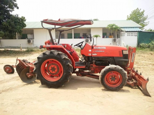 คูโบต้า L4508DI รถบ้านแท้มือเดียว ใช้งานน้อย 2,XXX ชั่วโมง เครื่อดีแน่นๆ พร้อมอุปกรณ์ครบ 5 อย่าง สภาพสวยพร้อมใช้ ระบบเกียรปกติ ระบบไฮดรอลิกปกติ