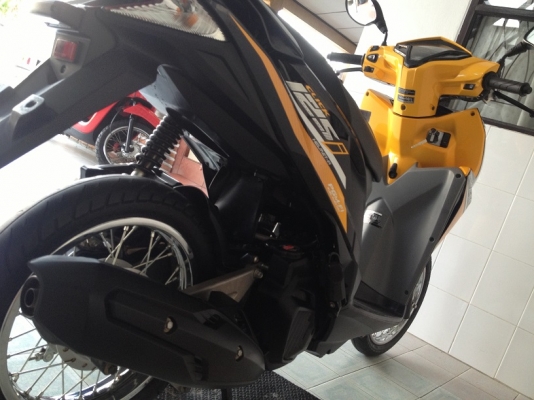 Click125i รองTop ลายใหม่ วิ่ง7000 รถ10เดือน ปี58 (ของแถม 4 รายการ) Click125i รองTop ลายใหม่ วิ่ง7000 รถ10เดือน ปี58 (ของแถม 4 รายการ)