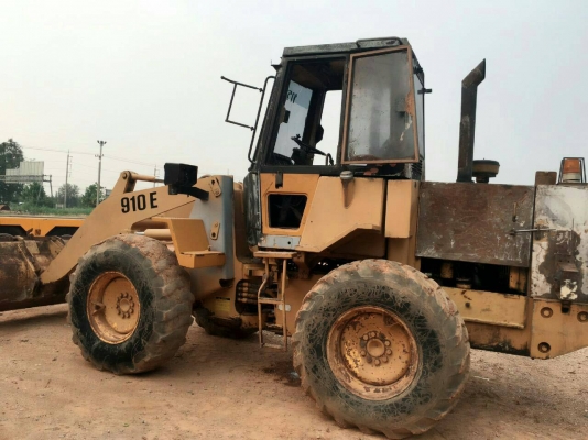 ขาย 415,000 รตตักล้อยาง Cat 910 E เครื่องดี ปั้มดี ตู้เก๋งสวย ยางดี 090-772-3710 090-772-3708 ขาย 415,000 รตตักล้อยาง Cat 910 E เครื่องดี ปั้มดี ตู้เก๋งสวย ยางดี 090-772-3710 090-772-3708