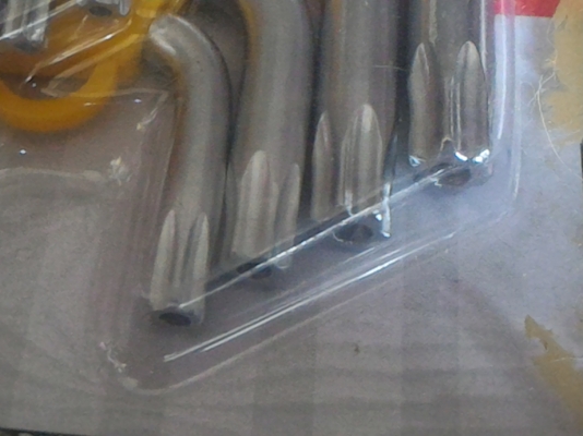 จัดให้เป็นคู่ ประแจแอล และ ประแจหกเหลี่ยม หัวจีบ (ท๊อกซ์) ยี่ห้อ Moller ความแข็ง crv ใช้ได้ทนด้ามขันยาว