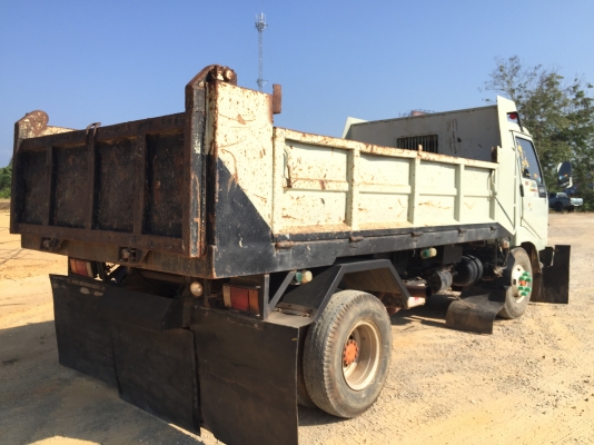 รถฮีโน่ 6 ล้อดั้ม  FC2W  120 แรงม้า. ปี 39.   สนใจติดต่อ  081 - 6079515