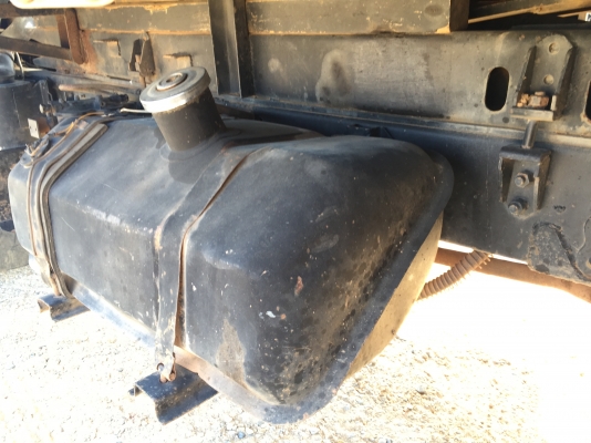 รถฮีโน่ 6 ล้อดั้ม  FC2W  120 แรงม้า. ปี 39.   สนใจติดต่อ  081 - 6079515