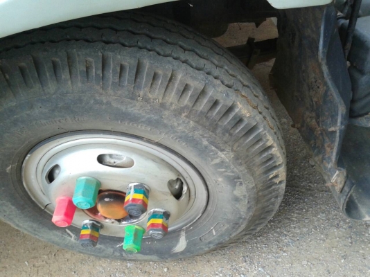 รถฮีโน่ 6 ล้อดั้ม  FC2W  120 แรงม้า. ปี 39.   สนใจติดต่อ  081 - 6079515