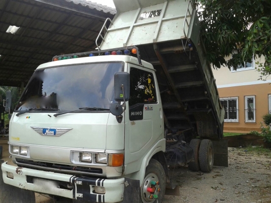 รถฮีโน่ 6 ล้อดั้ม  FC2W  120 แรงม้า. ปี 39.   สนใจติดต่อ  081 - 6079515