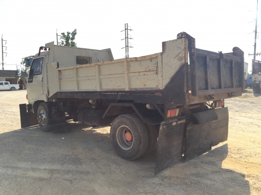 รถฮีโน่ 6 ล้อดั้ม  FC2W  120 แรงม้า. ปี 39.   สนใจติดต่อ  081 - 6079515