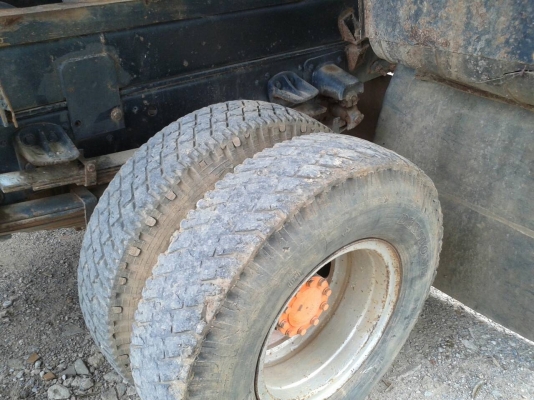 รถฮีโน่ 6 ล้อดั้ม  FC2W  120 แรงม้า. ปี 39.   สนใจติดต่อ  081 - 6079515