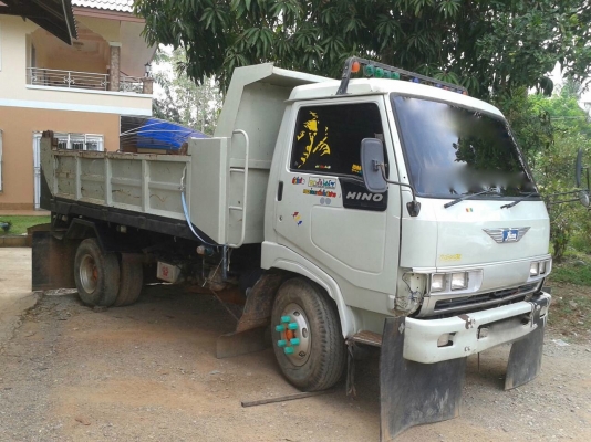 รถฮีโน่ 6 ล้อดั้ม  FC2W  120 แรงม้า. ปี 39.   สนใจติดต่อ  081 - 6079515