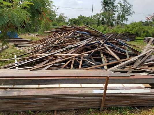 ไม้ตะแบกพื้นรางลิ้น หน้า5.5 นิ้ว ตรมละ 600 บาท