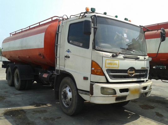 รถฮีโน่ 10 ล้อ ( รถบรรทุกน้ำมันพืช ) FM1J  260 แรงม้า. ปี 46.    สนใจติดต่อ  081 - 6079515