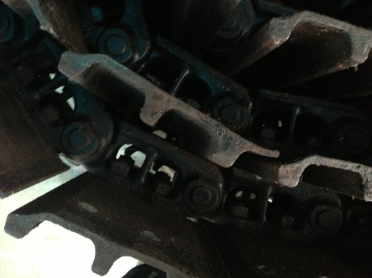 ขายโซ่พร้อมใบแทรคพร้อมใช้งานจากญี่ปุ่น ยังไม่เคยใช้ 65000 นำเข้าจากญี่ปุ่นไม่เคยใช้ในไทย