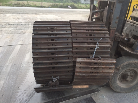 ขายโซ่พร้อมใบแทรคพร้อมใช้งานจากญี่ปุ่น ยังไม่เคยใช้ 65000 นำเข้าจากญี่ปุ่นไม่เคยใช้ในไทย