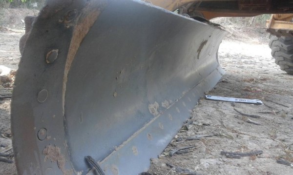 ขายรถเกรด KOMATSU GD 623 A-1 เครื่องดีเกียร์ดีเครื่องเดิมปั้มเดิม ขายรถเกรด KOMATSU GD 623 A-1 เครื่องดีเกียร์ดีเครื่องเดิมปั้มเดิม