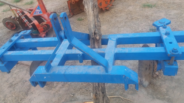 หางยกร่องใส่รถไถฟอร์ด