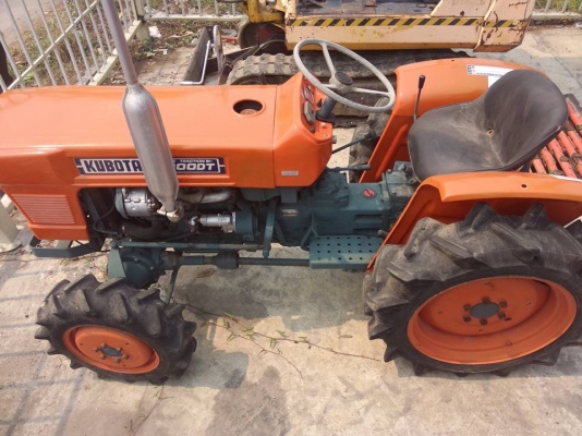 รถไถ KUBOTA L2000 DT