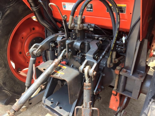 ขายรถไถ Kubota M7040 (4WD) พร้อมดันหน้า ผานพรวนช้าง รถเดิมๆ พร้อมใช้งานครับ ขายรถไถ Kubota M7040 (4WD) พร้อมดันหน้า ผานพรวนช้าง รถเดิมๆ พร้อมใช้งานครับ