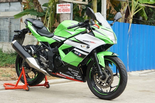 ขาย นินจา250cc. SL ปี2015 สภาพป้ายแดงวิ่งน้องทะเบียนพร้อมโอน
