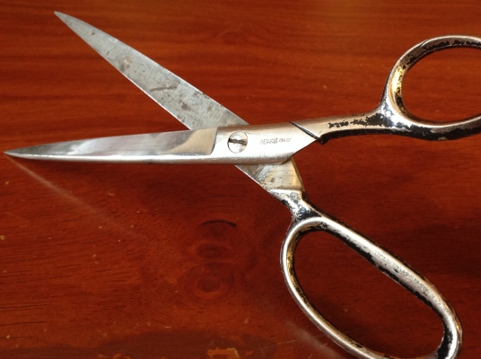 ขายกรรไกรตัดผ้า Vintage Betakut Italy ขนาด 9"