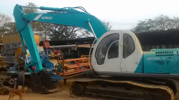 ขายรถแบคโค KOBELCO SK200-5 ไฟฟ้าครบ เครื่องดี ช่วงล่างแน่น แอร์เย็น เอกสารเล่มทะเบียนพร้อมโอน สนใจโทร 090-8588220คุณนะ 093-3258446คุณบิว หรือเข้าดูสินค้าอื่นๆได้ที่ www.truck.in.th/498 หรือเพจFacebook ณรงค์ ซื้อขายรถมือสอง (เว็บไซต์ส่วนตัว) หรือFacebook ค