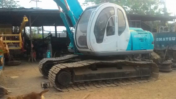 ขายรถแบคโค KOBELCO SK200-5 ไฟฟ้าครบ เครื่องดี ช่วงล่างแน่น แอร์เย็น เอกสารเล่มทะเบียนพร้อมโอน สนใจโทร 090-8588220คุณนะ 093-3258446คุณบิว หรือเข้าดูสินค้าอื่นๆได้ที่ www.truck.in.th/498 หรือเพจFacebook ณรงค์ ซื้อขายรถมือสอง (เว็บไซต์ส่วนตัว) หรือFacebook ค