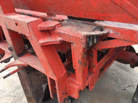 ** ราคา 37,000 **เครื่องปลูกอ้อย 2ร่อง ของโรงงานกลกิจ บ้านโป่ง มีมาตัวเดียวรีบโทรเลยคับ (ราคาใหม่ 75,000)