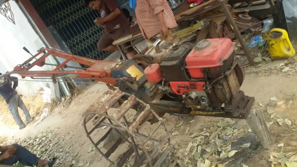 ลดราคาด่วน9900บาทครับรีบเลย.ขายรถไถนาเดินตามคูโบต้า8แรงหางลิงลมพร้อมใช้งานล้อยาง.ล้อเหล็ก.คาด