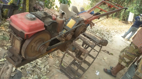 ลดราคาด่วน9900บาทครับรีบเลย.ขายรถไถนาเดินตามคูโบต้า8แรงหางลิงลมพร้อมใช้งานล้อยาง.ล้อเหล็ก.คาด