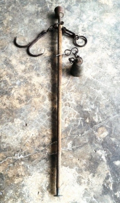 ตาชั่งทองเหลืองแท้โบราณโบราณ ตัวที่ 3 ใช้แขวนโชว์หน้าร้าน สวยงามและเป็นศิริมงคลมาก