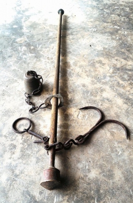 ตาชั่งทองเหลืองแท้โบราณโบราณ ตัวที่ 3 ใช้แขวนโชว์หน้าร้าน สวยงามและเป็นศิริมงคลมาก