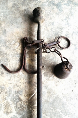 ตาชั่งทองเหลืองแท้โบราณ ตัวที่ 2 ใช้แขวนโชว์หน้าร้าน สวยงามและเป็นศิริมงคลมาก