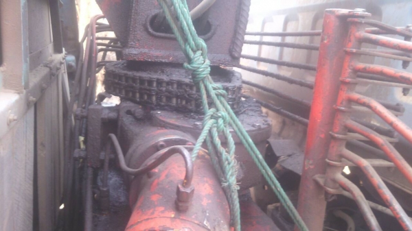 ขายisuzu npr115 พร้อมเครน 2.5 ตันสภาพพร้อมใช้เอกสารครบ