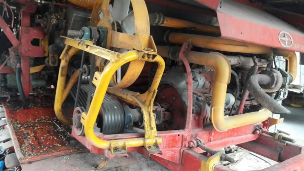 ขายรถเกี่ยวข้าว ศักดิ์พัฒนา KM47 เครื่อง210เทอร์โบ ตัวเดิน12 ปั้ม22ไดกิ้น ช่วงล่างดี สภาพพร้อมใช้งาน สนใจโทร 090-8588220คุณนะ 093-3258446คุณบิว หรือเข้าดูสินค้าอื่นๆได้ที่ www.truck.in.th/498 หรือเพจFacebook ณรงค์ ซื้อขายรถมือสอง (เว็บไซต์ส่วนตัว) หรือFac ขายรถเกี่ยวข้าว ศักดิ์พัฒนา KM47 เครื่อง210เทอร์โบ ตัวเดิน12 ปั้ม22ไดกิ้น ช่วงล่างดี สภาพพร้อมใช้งาน สนใจโทร 090-8588220คุณนะ 093-3258446คุณบิว หรือเข้าดูสินค้าอื่นๆได้ที่ www.truck.in.th/498 หรือเพจFacebook ณรงค์ ซื้อขายรถมือสอง (เว็บไซต์ส่วนตัว) หรือFac