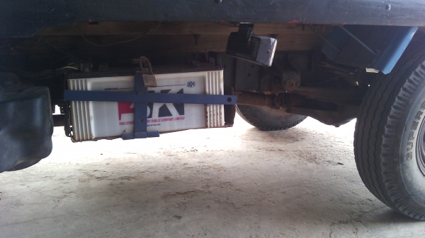 รถบรรทุกสี่ล้อกลางป้ายเล็กไม่ติดเวลา