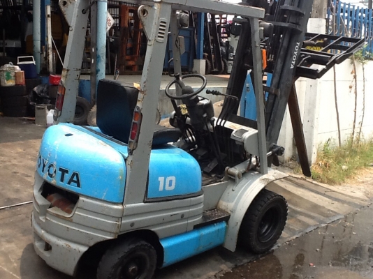 แหล่งรวมรถโฟลค์ลิฟท์งาเทฮิ้งค์ฟอร์คงากระดกเทได้สำหรับตักก้อนยางพาราขี้ยางและยางถ้วยภาคตะวันออก