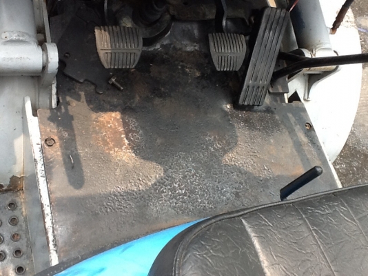 แหล่งรวมรถโฟลค์ลิฟท์งาเทฮิ้งค์ฟอร์คงากระดกเทได้สำหรับตักก้อนยางพาราขี้ยางและยางถ้วยภาคตะวันออก