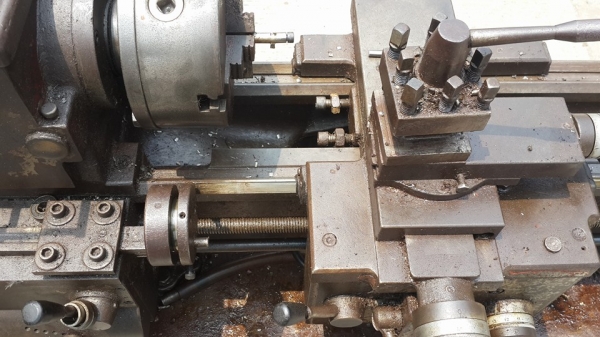 ขายครับขาย เครื่องกลึง ไต้หวัน ยี่ห้อ SW ขนาด 4 ฟุต 2 เพลา ไฟบ้านครับ ไฟบ้าน สภาพใช้งานอยู่ มี 3 ขาให้ ไม่มียันศูนย์ หัวจับ kitakawa ขนาด 6" ฟันกลับอยู่ครบ 29000 บาท 0814583376 เอก ปทุม ขายครับขาย เครื่องกลึง ไต้หวัน ยี่ห้อ SW ขนาด 4 ฟุต 2 เพลา ไฟบ้านครับ ไฟบ้าน สภาพใช้งานอยู่ มี 3 ขาให้ ไม่มียันศูนย์ หัวจับ kitakawa ขนาด 6" ฟันกลับอยู่ครบ 29000 บาท 0814583376 เอก ปทุม