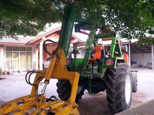 ขายดาวน์150,000 รถคีบอ้อย ส่งงวดละ9หมื่น เหลือ5งวด สภาพพร้อมใช้งาน สนใจโทร 090-8588220คุณนะ 093-3258446คุณบิว หรือเข้าดูสินค้าอื่นๆได้ที่ www.truck.in.th/498 หรือเพจFacebook ณรงค์ ซื้อขายรถมือสอง (เว็บไซต์ส่วนตัว) หรือFacebook คุณนะ รถบรรทุก