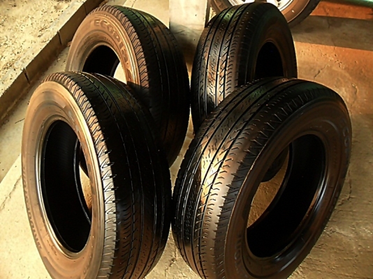 ยางกระบะขอบ16 บริดสโตน215-70-R16 ลงพื้นปลายปี14 (4เส้น2,800) ยางกระบะขอบ16 บริดสโตน215-70-R16 ลงพื้นปลายปี14 (4เส้น2,800)