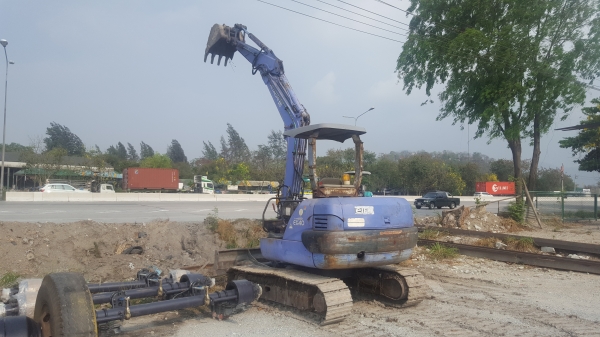 ขายรถขุดex40--2รถนอกถูกๆๆไปเลยรีบ