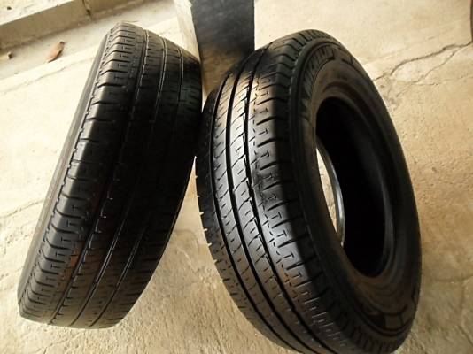 ยางกระบะขอบ15 มิชลิน 215-70-R15 ลงพื้นปี14 (2เส้น1,800)