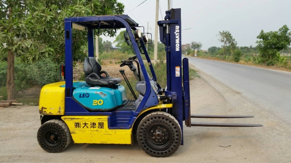 ขายด่วนรถยกKOMATSU FG20-14ยก2ตันเสาสูง3เมตรยางตัน4เส้นรถนอกเพิ่งนำเข้ามายังไม่เคยใช้งานในเมืองไทยเลย