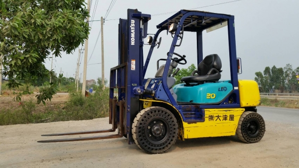 ขายด่วนรถยกKOMATSU FG20-14ยก2ตันเสาสูง3เมตรยางตัน4เส้นรถนอกเพิ่งนำเข้ามายังไม่เคยใช้งานในเมืองไทยเลย